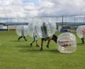 Bild: kro
Bubbleball wird am Sonntag beim ASV Waldsassen im Rahmen des 60jjährigen Vereinsbestehens geboten. Dieses Turnier wird vom Bundesministerium für Familie, Senioren, Frauen und Jugend gefördert.