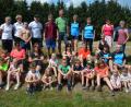 Bild: jr
Die sportlichen Kinder zusammen mit den Betreuern und Trainern des TSV Pechbrunn-Groschlattengrün um Vorsitzende Doris Reiß (obere Reihe, rechts).