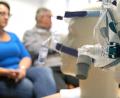 Bild: Gräß/Klinikum St. Marien Amberg
Mit der CPAP-Therapie, bei der die Patienten eine Atemmaske tragen, erzielen die Profis des Amberger Schlaflabors die besten Ergebnisse. 	Bild: Gräß/Klinikum St. Marien Amberg