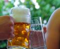 Bild: Andreas Royer
Während der Hitze wird die Wahl zwischen Bier und Mineralwasser zur Gewissensfrage.