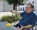 Bild: jrh
Pfarrer Manfred Strigl lädt ein, in der Kirche zu bleiben: „Auch die Unbequemen können in der Institution mit ihrem Anliegen viel erreichen.“ Neuerdings beantwortet der Schnaittenbacher auch E-Mail-Anfragen zur Aktion „Kirchenaustritte“.