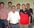 Bild: zer
Karlheinz Ströbert, Fabio Nicolella, Gerhard Meier, Alexander Seidl, Günther Hagn, Rainer Spannl und Hauptvereinschef Josef Schiesl sind die führenden Köpfe beim Förderverein der SpVgg.