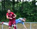 Bild: Thomas Schrems
Vier Spiele, vier Siege: Kreisliga-Absteiger TSV Waldershof ist in der Kreisklasse Stiftland optimal gestartet. Das Bild zeigt Julian Schindler (rotes Trikot) beim jüngsten 3:0-Erfolg beim SC Mähring (hinten Florian Wührl). Am Sonntag empfangen die Waldershofer die Sportfreunde Kondrau II.