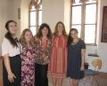 Bild: aks
Opernsängerin Christa Mayer (Mitte) mit den SRIMF-Nachwuchstalenten Gabryella Carrelli, Kaytlin Millikin, Kamryn Wheeler und Ariel Michaelson (von links).
