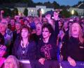 Bild: abi
Die rund 2000 Besucher feiern gut gelaunt und singen die Texte mit.