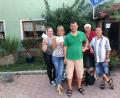Bild: slh
Fünf Mitglieder der Naabtalschützen legten erfolgreich den
Grundlehrgang zum Schießen mit Handböller und Kanone ab.Im Bild von links: Josephin Eckert, Martina Appl, Michael Biller, Karl Eckert und Hans Schlosser.