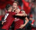 Bild: agentur_dpa
Nürnbergs Mittelfeldspieler Ondrej Petrak (rechts) freut sich auf die Begegnung an diesem Samstag gegen den SV Linx im DFB-Pokal-Wettbewerb. Bild: Daniel Karmann/dpa