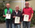 Bild: pop
Die Meistermannschaft aus Emhof (von links): Alfred Hummel, Michael Sollfrank und Hermann Höfle.