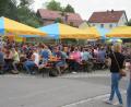 Bild: ang
Auf dem gut gefüllten Dorfplatz in Röthenbach ging bei idealer Witterung das 32. Reuther Bürgerfest über die Bühne.