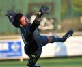 Bild: Alfred Schwarzmeier
Auf den Grafenwöhrer Torwart Matthias Jahn könnte am Sonntag Schwerstarbeit zukommen, wenn Spitzenreiter FC Wernberg im Sportpark gastiert.