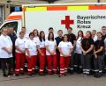 Bild: exb
Die 19 neuen Sanitäter des Kreisverbandes Tirschenreuth im Bayerischen Roten Kreuz mit Lehrgangsleiter Richard Wagner (rechts) und Ausbilder Helmut Zeitler (Zweiter von links).