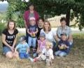 Bild: hl
OGV-Vorsitzende Elisabeth Reger (hinten) sowie Sabine Prechtl (knieend Zweite von rechts), die die Veranstaltung organisierte und leitete.