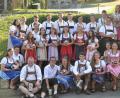 Bild: es
Die Kirwaleit haben in den vergangenen Jahren mit ihren Volkstänzen die Rosswampen-Kirwa von Woppenrieth weithin bekannt gemacht. Mit großem Idealismus bringen sich hier die jungen Leute in ihrer feschen Tracht ein.