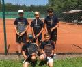 Bild: exb
Die erfolgreichen Spieler: hinten stehend von links Tobias Melzner, Moritz Haas, Jakob Kleeberger; vorne knieend Konstantin Wuttke und Tim Geisler.