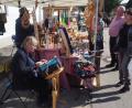 Bild: gz
Der Barthlmarkt bot auch Einblicke ins überlieferte Handwerk des Klöppelns.