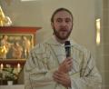 Bild: jr
Kaplan Florian Weindler bei seiner letzten Predigt in der Mitterteicher Stadtpfarrkirche St. Jakob.
