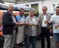 Bild: ads
MdL Reinhold Strobl, Landtagskandidat Uwe Bergmann, AsF-Vorsitzende Ute Pirke, Bezirksrat Richard Gaßner, stellvertretender Ortsvorsitzender Daniel Hutzler, Wirt Hans Saller und Kreisrat Michael Rischke stoßen auf das Gelingen des Sommerfestes an.