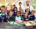 Bild: no
Die Schulküche dient als Schauplatz für den Kinderkochkurs der CSU im Ferienprogramm.