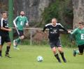 Bild: brü
Markus Hoffmann (Mitte) verlor mit dem ESV Amberg bei der Reserve der DJK Ammerthal, hier gegen Johannes Luber, mit 0:2.