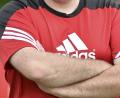 Bild: Hubert Ziegler
Bernhard Müller kennt alle Seiten des Fußballs: Früher war er Torwart bei der DJK Ensdorf (Jugend) und dem SV Haselbach, jetzt trainiert er beim TSV Theuern die Landesliga-Fußballerinnen, ist Abteilungsleiter für Mädchen- und Frauenfußball in Haselbach und aktiver Schiedsrichter. Der 35-jährige Bankfachwirt arbeitet in Neumarkt und wohnt in Thanheim bei Ensdorf.