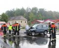 Bild: jma
Ein Senior gerät mit seinem Suzuki in Grafenwöhr in den Gegenverkehr. Zwei Verletzte und ein hoher Blechschaden sind die Folge.