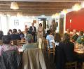 Bild: exb
MdL Tobias Reiß, FU-Ortsvorsitzende Alexandra Weiß und CSU-Ortsvorsitzender und Bürgermeister Roland Grillmeier (hinten, von links) bei der Begrüßung der Gäste im Mehrgenerationenhaus.