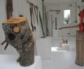 Bild: bl
Stöcke im Zeichen der Kunst: Heiko Herrmann hat eine amüsante Sammlung zusammengestellt, die in der "Kunsthalle Pertolzhofen" zu sehen ist.