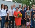 Bild: jr
Nahezu die ganze Familie war zum 80. Geburtstag von Ingeborg Röckl (vorne, Mitte) gekommen. Es gratulierten auch Bürgermeister Max Bindl (Dritter von links) und Pfarrgemeinderatssprecher Richard Härtl (Vierter von links).