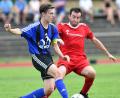 Bild: mvk
Tim Roith (links) und die Landesliga-Reserve der SpVgg SV Weiden sind im Stadtduell bei Anadoluspor gefordert. Der bislang äußerst souveräne Kreisliga-Spitzenreiter SpVgg Vohenstrauß (im Bild Stefan Gmeiner) muss nach Kemnath.