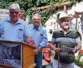 Bild: ü
Martin Kohl (von rechts), Fritz Fürk und Jürgen Böhme führen durch den Tag des offenen Denkmals in Kirchenthumbach.
