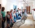Bild: stn
Beeindruckt verfolgen die Kinder den Weg von Blitz und Donner.