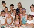 Bild: agr
Stolz präsentierten die Hobbybäcker der Kolpingsfamilie ihre selbst gestalteten Kuchen.