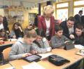 Bild: Hirsch
Als "Digitale Schule 2020" stellt der Umgang mit den neuen Medien im Unterricht einen Schwerpunkt an der Neunburger Mittelschule dar. Der Schulverband stellt für die technische Ausstattung erneut finanzielle Mittel zur Verfügung.