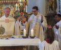 Bild: rha
Den letzten Gottesdienst des Bergfestes zelebrierten (von links) Diakon Dieter Gerstacker, Pfarrer Dietmar Schindler, Generalvikar Michael Fuchs, Dekan Walter Hellauer und Pfarrvikar Hruday Kumar Madanu.