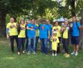 Bild: jle
Sie zeigen mit ihren Händen ein "W" für "World-clean-up-Day": Die Freiwilligen, die Amberg ein wenig sauberer machen.