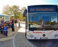 Bild: Andreas Royer
Das richtige Verhalten an der Haltestelle und im Bus brachte Polizei-Verkehrserzieher Uwe Aulinger den Schülern und Schulbuslotsen des Sonderpädagogischen Förderzentrums am Dienstag bei.