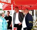 Bild: Andreas Royer
Das Gespräch mit den Bürgern suchten die Vertreter der Linkspartei (von rechts) Landtagskandidat Wolfgang Bernt, Bundesvorsitzender Bernd Riexinger sowie Landtagskandidat Marius J. Brey.