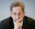 Bild: Kay Nietfeld/dpa
Mitarbeiter, die Fehler gemacht haben, nach oben wegloben? Was sagen Unternehmer zu dieser Vorgehensweise?