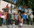 Bild: exb
Kleine Experte weihen den neuen Spielplatz in Ilsenbach ein.