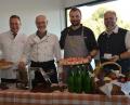 Bild: eya
Vier Wirte, die ihr Handwerk verstehen: Stefan Sauerer, Max Meier, Stefan Bergmann und Jörg Podlesny luden viele Ehrengäste anlässlich der feierlichen Eröffnung der 31. Schmankerlwochen ein.