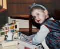 Bild: Kempf
Weihnachten im „Brunnenblock“: Susanne Kempf erinnert sich gern an ihre Kindheit im Wohnhaus der Baugenossenschaft – und lebt dort heute wieder.