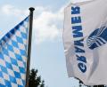 Bild: Hartl
Fahnen beim Grammer-Werk in Haselmühl.