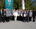 Bild: rlö
Hohe Auszeichnungen ergingen zur 125-Jahr-Feier an zahlreiche Rosenberger Schützen. Herausragend die Würdigung von Christa und Hans Winter (vorne Mitte) und Leo Kurz (links daneben).