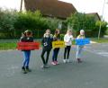 Bild: rn
Eine wichtige "Formel" für den Straßenverkehr erarbeiten die Schüler der fünften Klassen des Gymnasiums.