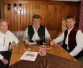 Bild: pko
Beim Schirmherrenbitten: im Bild von von links Franz Wittmann, Pepp Deiminger und Jürgen Lößl.