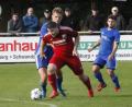 Bild: Hirsch
Das Landkreisderby der Landesliga endete 2:2. Bastian Lobinger (SpVgg Pfreimd) setzte sich in dieser Szene gegen Sebastian Eller (SC Ettmannsdorf) durch und erzielte den 1:1-Ausgleich.