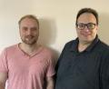 Bild: slu
Christian Schießl (links) und Jürgen Neuber sind „ander Gschwister Kinder“, denn ihre Väter sind Cousins.
