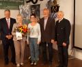 Bild: exb
Landrat Richard Reisinger, Ehrenvorsitzende Helga Zimmermann, Kreisfachberaterin für Gartenkultur und Landespflege Michaela Basler, stellvertretender Vorsitzender des Bezirksverband Oberpfalz für Gartenbau und Landespflege Eduard Eckl, 2. Bürgermeister von Freihung Helmut Klier (von links).