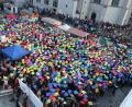 Bild: Michael Bothner
4000 Menschen gehen in Regensburg gegen Hass und Hetze auf die Straße.