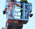 Bild: ü
Die Feuerwehr rückt bei der Übung mit einer Drehleiter an.
